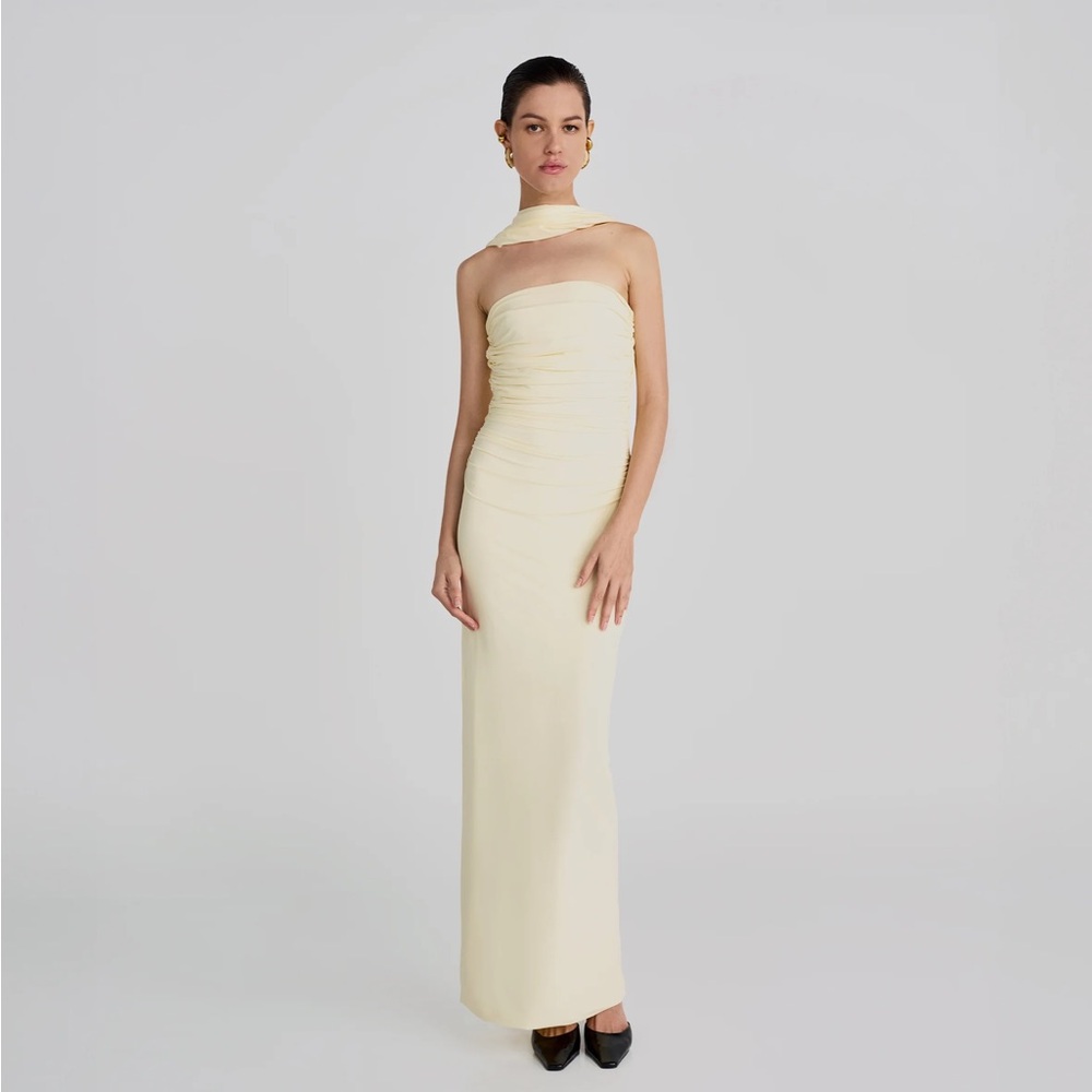 NWT Maygel Coronel Mulett dress in Vanilla, one size